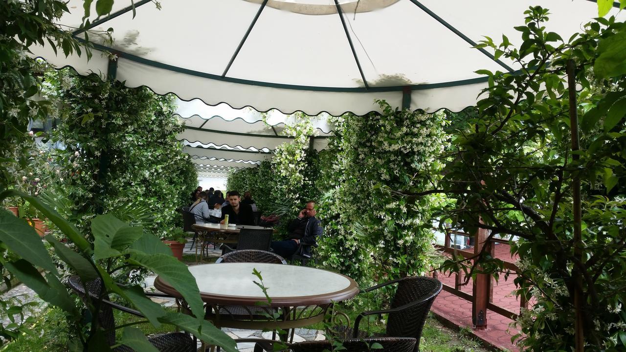 Hotel Vataksi Berdic e Siperme Zewnętrze zdjęcie