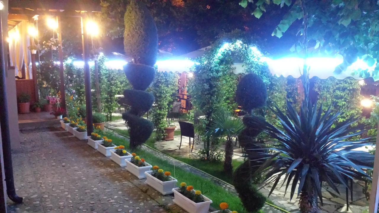 Hotel Vataksi Berdic e Siperme Zewnętrze zdjęcie