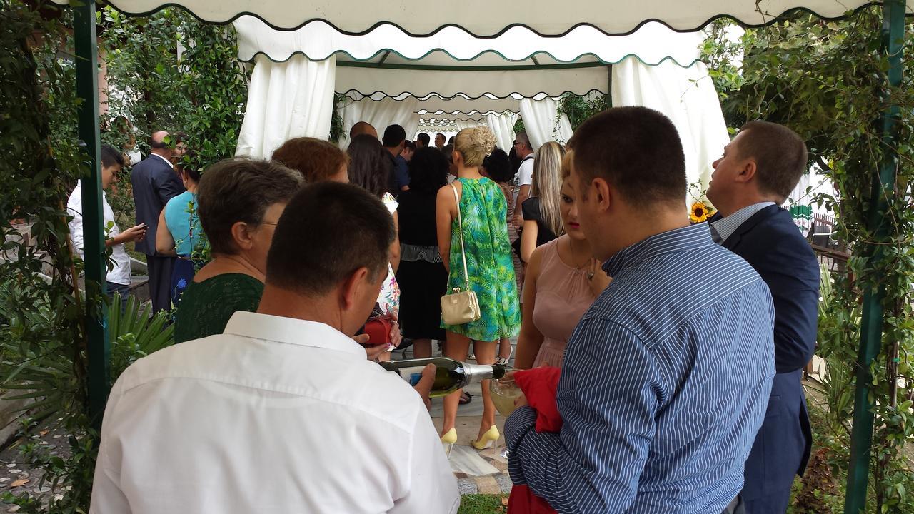 Hotel Vataksi Berdic e Siperme Zewnętrze zdjęcie