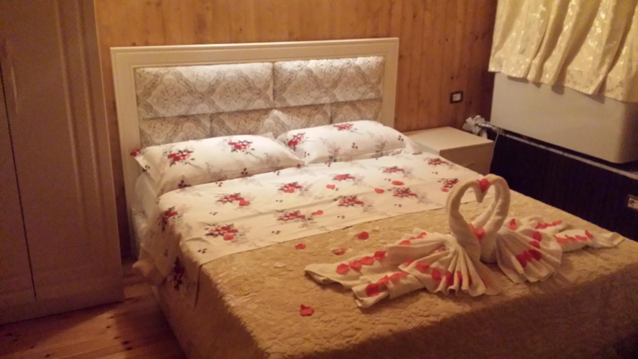 Hotel Vataksi Berdic e Siperme Zewnętrze zdjęcie