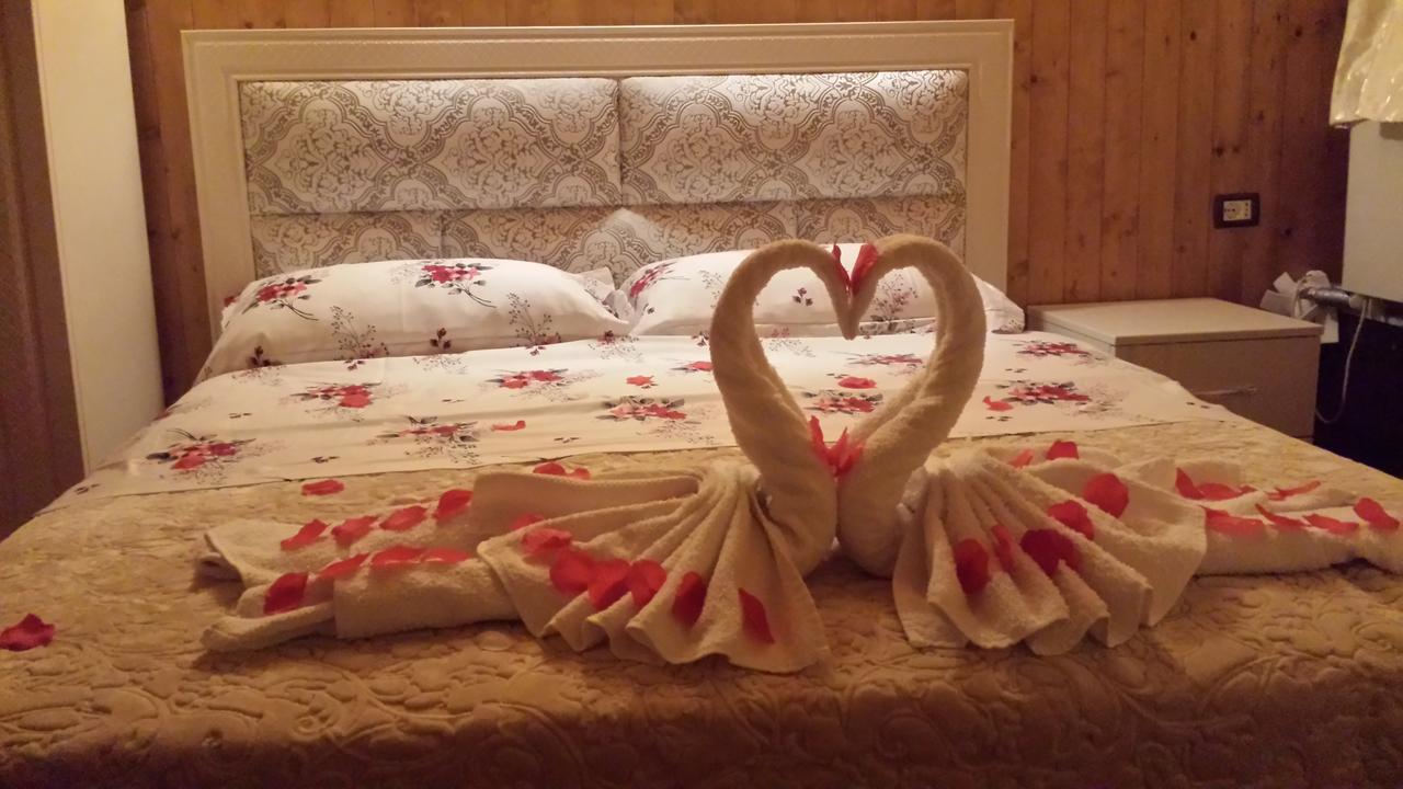 Hotel Vataksi Berdic e Siperme Zewnętrze zdjęcie