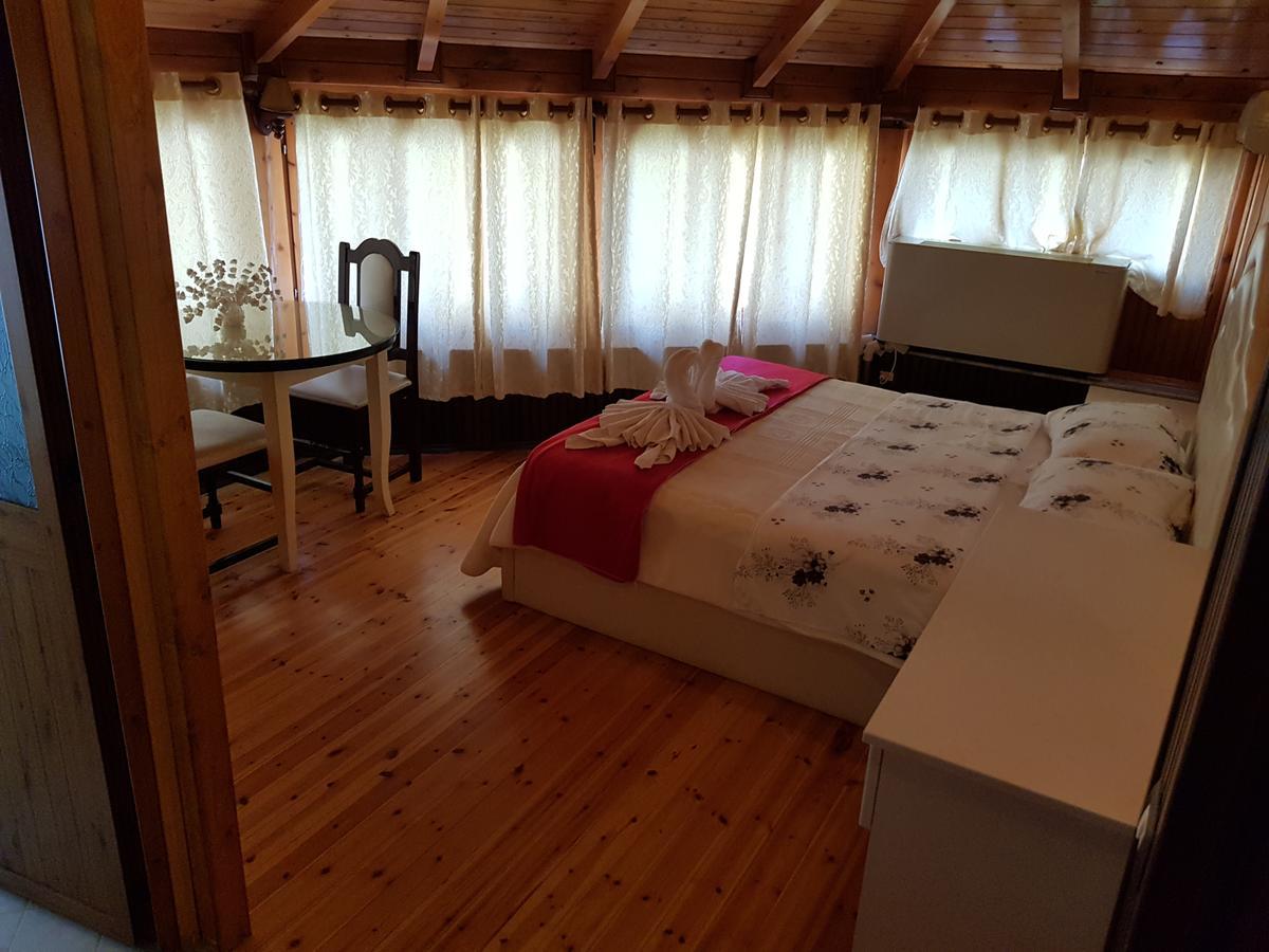Hotel Vataksi Berdic e Siperme Zewnętrze zdjęcie